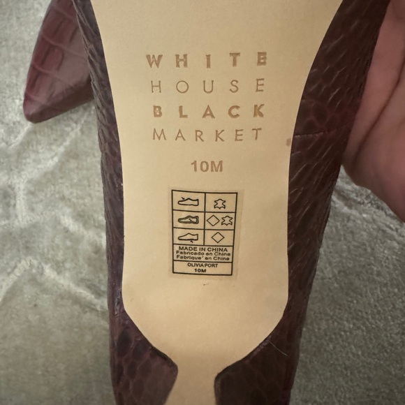 White House Black Market Burgundy Croc Embossed Heels. Brand New , never worn! - Picture 4 of 11